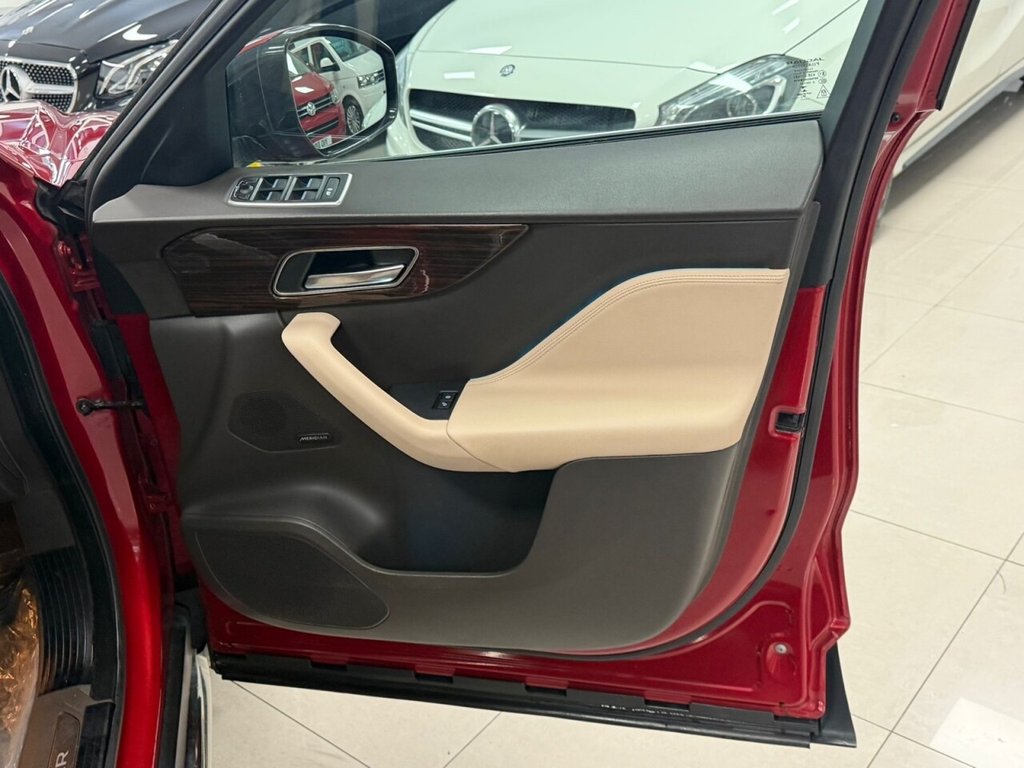 Used Jaguar F-Pace 2016 for sale - 77919811: Photo 18