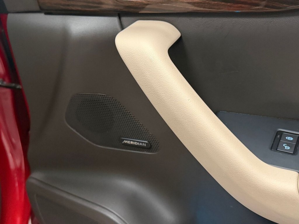 Used Jaguar F-Pace 2016 for sale - 77919811: Photo 24