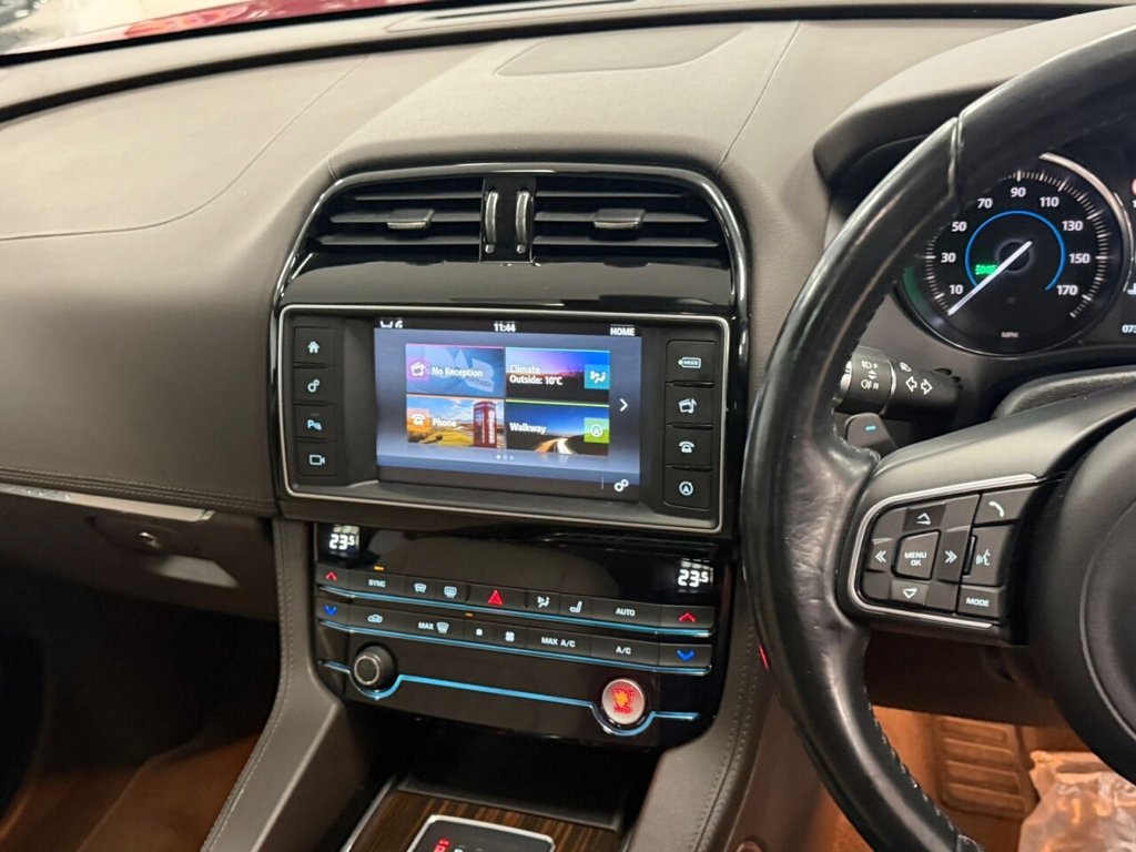 Used Jaguar F-Pace 2016 for sale - 77919811: Photo 34