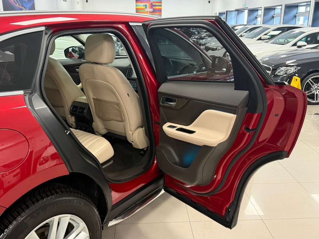 Used Jaguar F-Pace 2016 for sale - 77919811: Photo 36