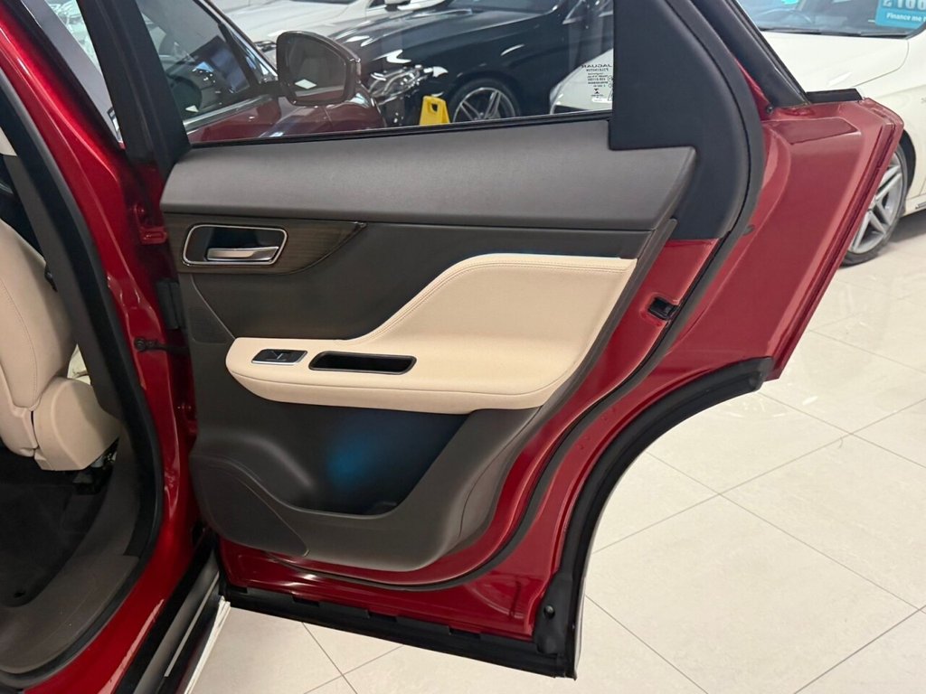 Used Jaguar F-Pace 2016 for sale - 77919811: Photo 38