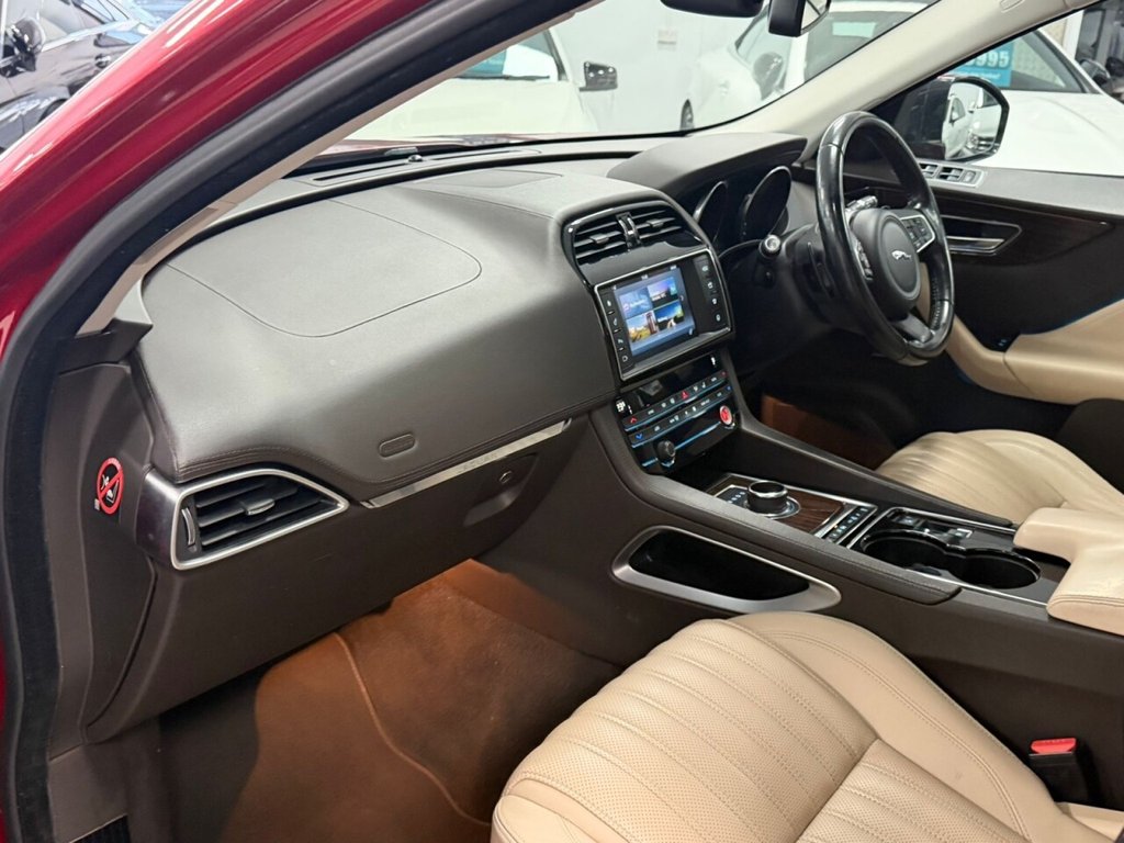 Used Jaguar F-Pace 2016 for sale - 77919811: Photo 40
