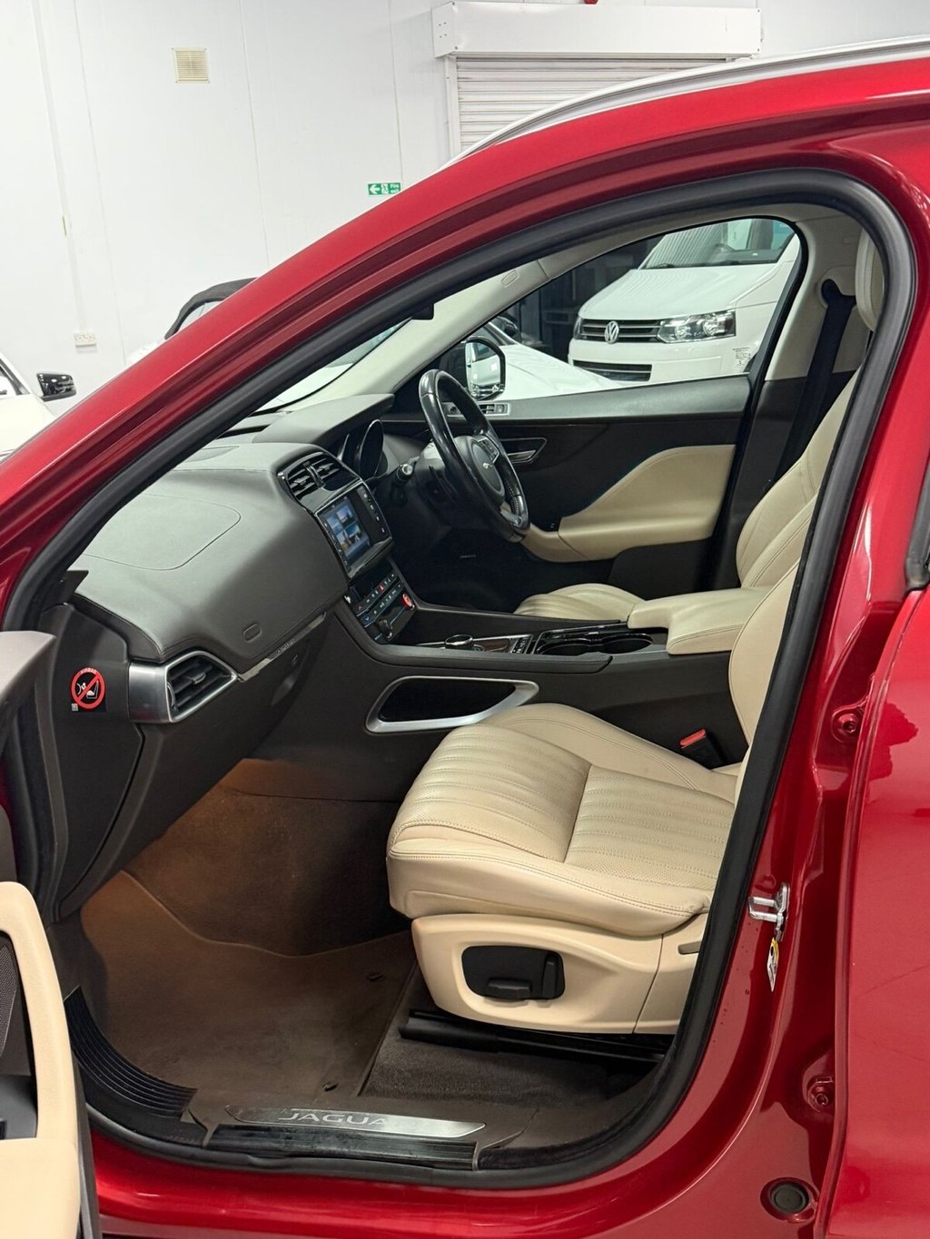 Used Jaguar F-Pace 2016 for sale - 77919811: Photo 42