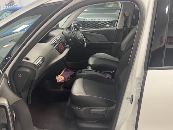 Used Citroen C4 Grand Picasso 2018 for sale - 76210112: Photo 38