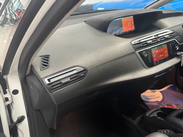 Used Citroen C4 Grand Picasso 2018 for sale - 76210112: Photo 39