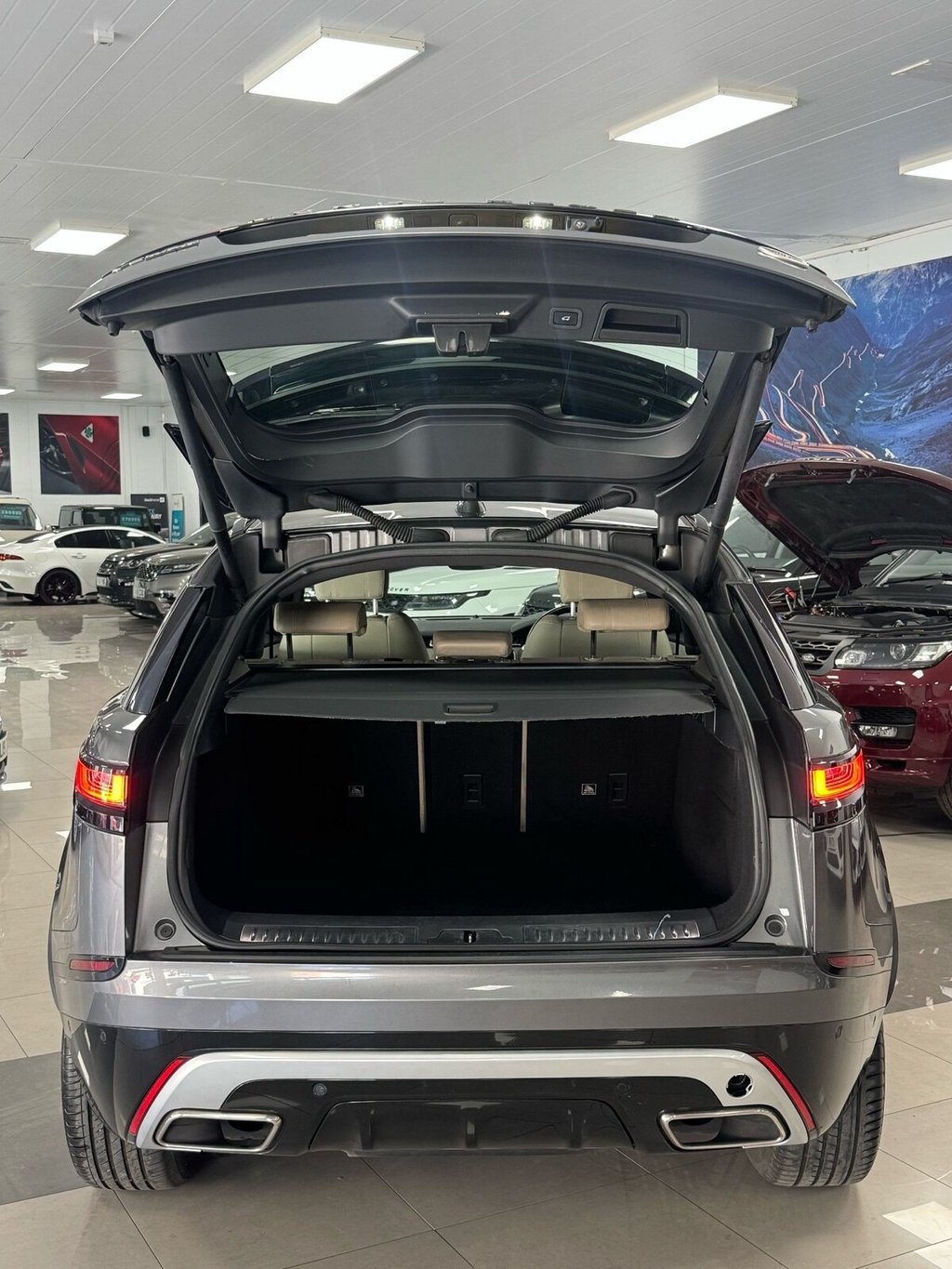 Used Land Rover Range Rover Velar 2018 for sale - 77669045: Photo 9