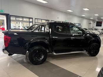 Used Nissan Navara 2016 for sale - 79764378: Photo