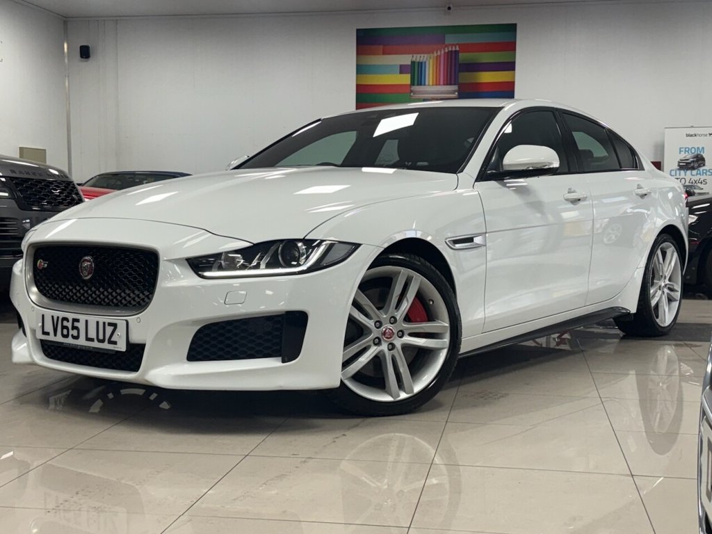 Used Jaguar XE 2015 for sale - 76950240: Photo 1