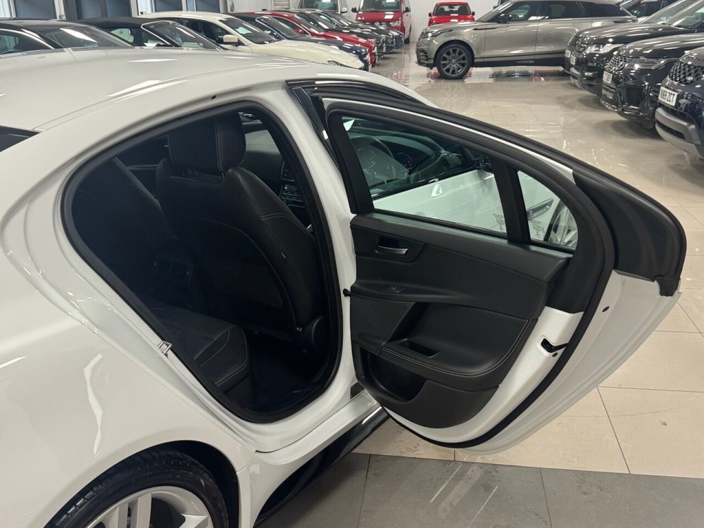 Used Jaguar XE 2015 for sale - 76950240: Photo 36