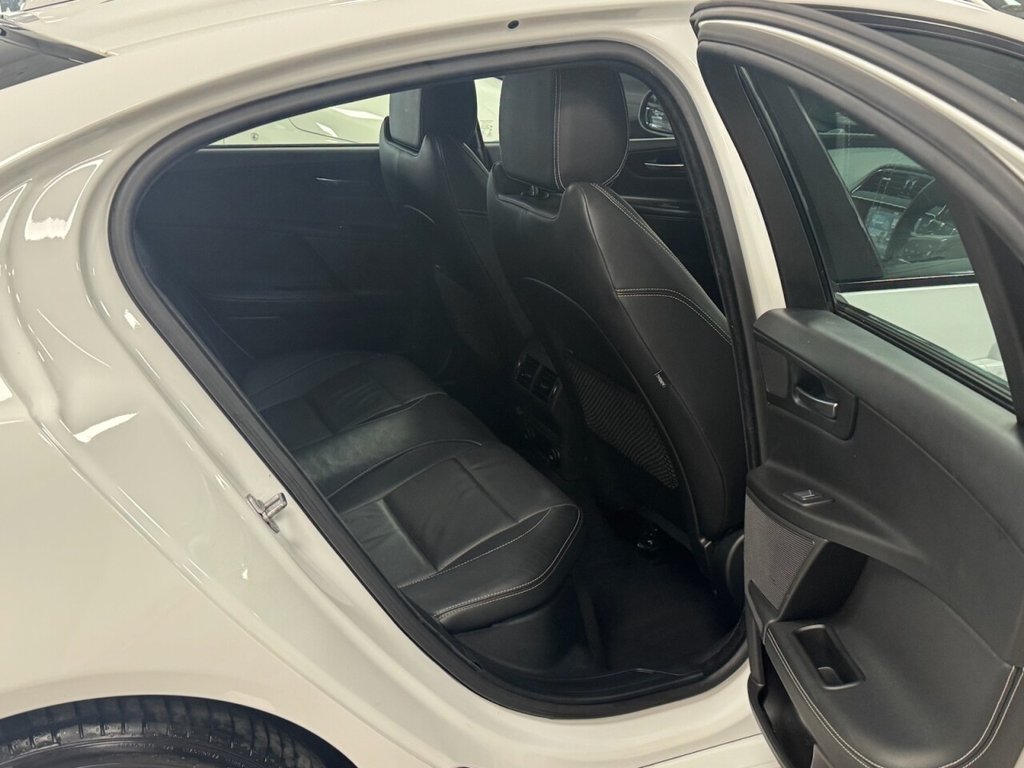 Used Jaguar XE 2015 for sale - 76950240: Photo 38