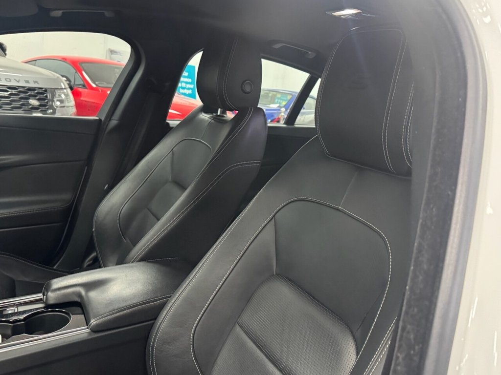 Used Jaguar XE 2015 for sale - 76950240: Photo 47