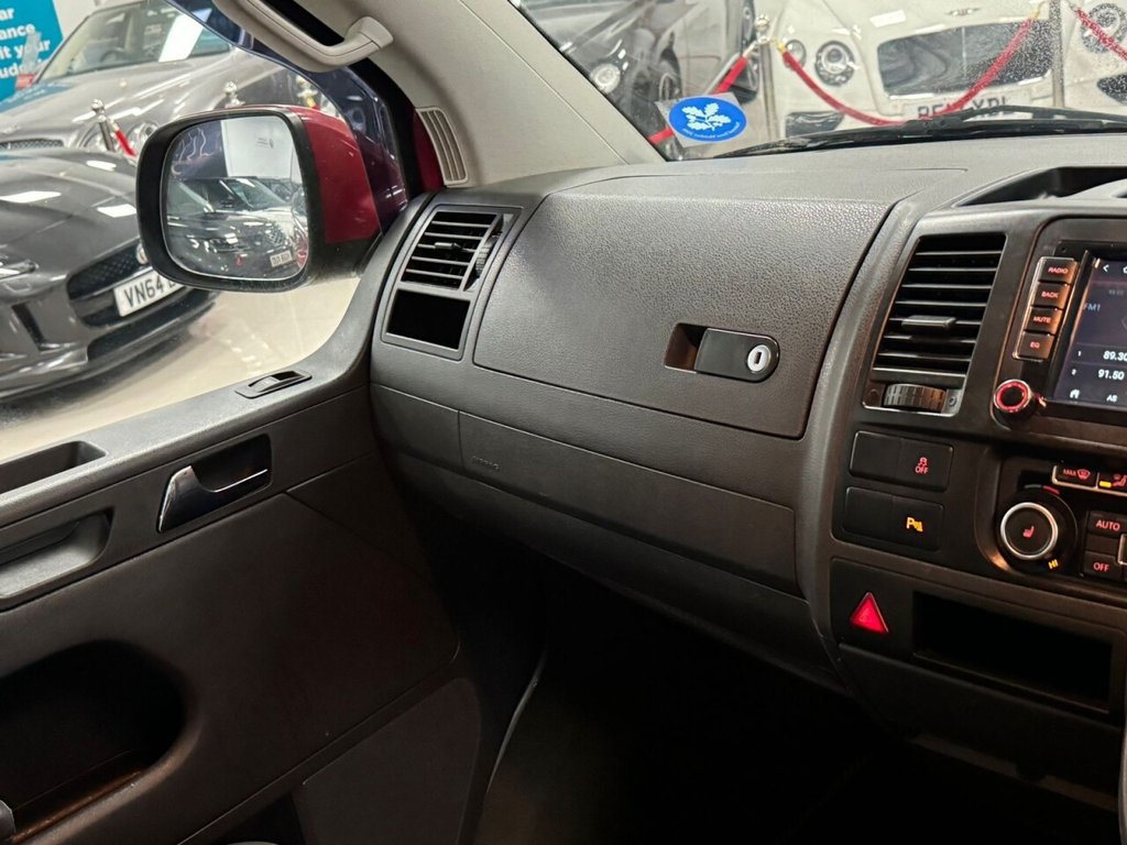 Used Volkswagen Caravelle 2010 for sale - 77666807: Photo 35