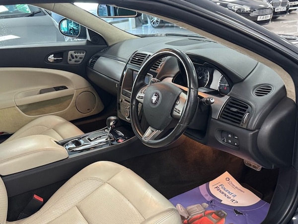 Used Jaguar XKR 2008 for sale - 74702332: Photo 19