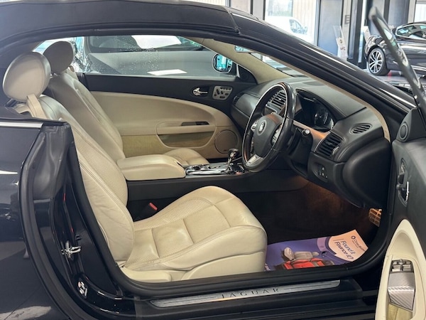 Used Jaguar XKR 2008 for sale - 74702332: Photo 27