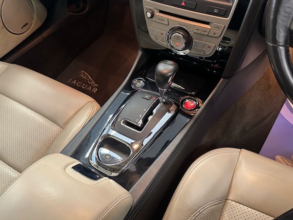 Used Jaguar XKR 2008 for sale - 74702332: Photo 34