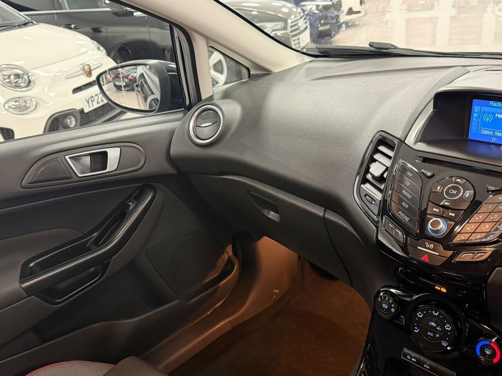 Used Ford Fiesta 2016 for sale - 76386457: Photo 32