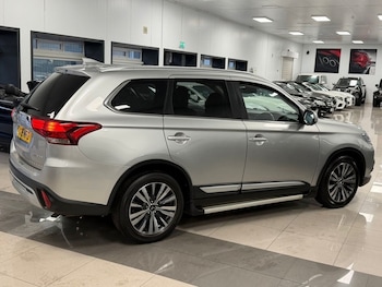 Used Mitsubishi Outlander 2019 for sale - 76798005: Photo