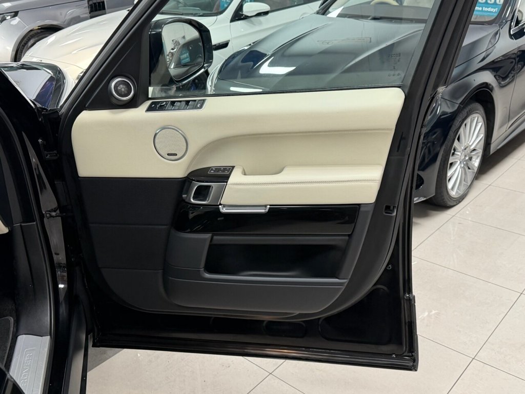 Used Land Rover Range Rover 2017 for sale - 77188635: Photo 35