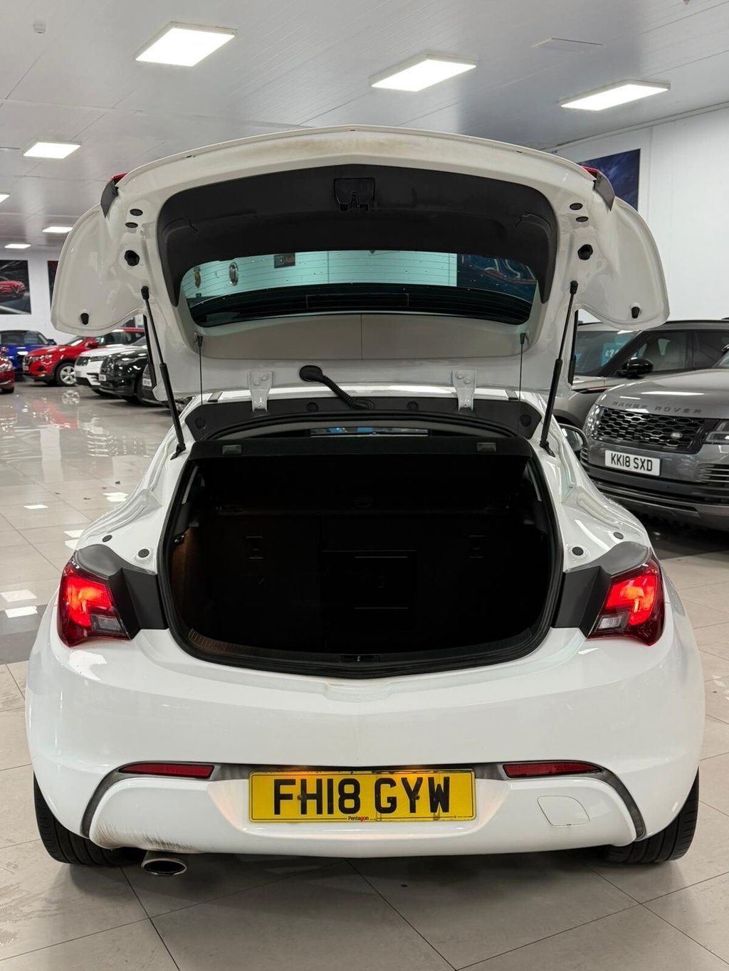 Used Vauxhall Astra GTC 2018 for sale - 78180876: Photo 6