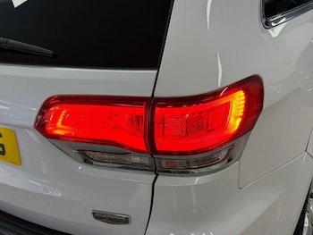 Used Jeep Grand Cherokee 2017 for sale - 78358468: Photo