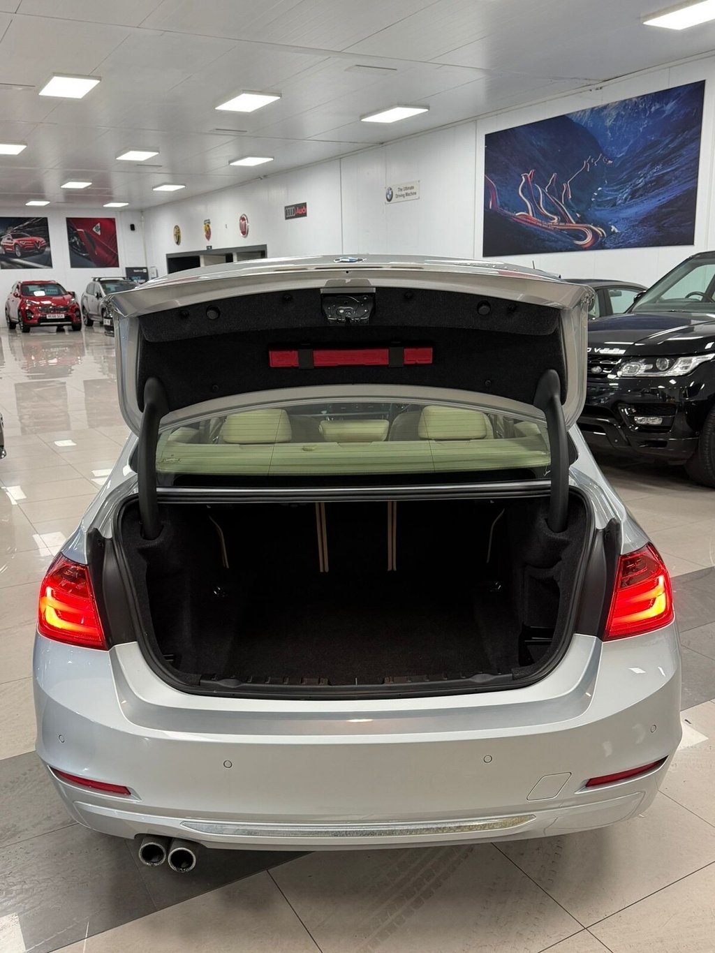 Used BMW 3 Series 2014 for sale - 76731272: Photo 14