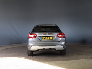 Used Mercedes-Benz GLA 2018 for sale - 79276036: Photo