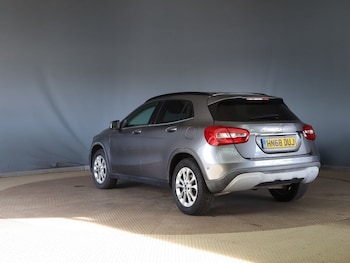 Used Mercedes-Benz GLA 2018 for sale - 79276036: Photo