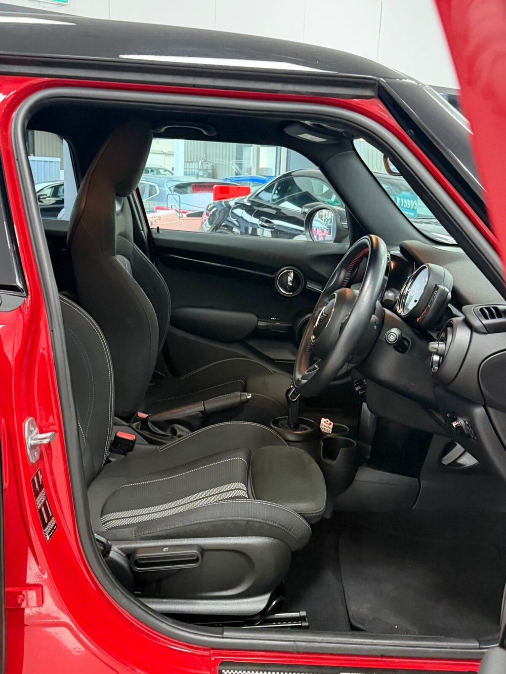 Used MINI Hatch 2018 for sale - 77667641: Photo 26