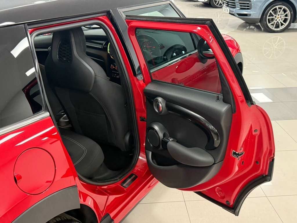 Used MINI Hatch 2018 for sale - 77667641: Photo 32