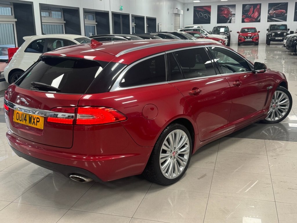 Used Jaguar XF 2014 for sale - 76582296: Photo 2