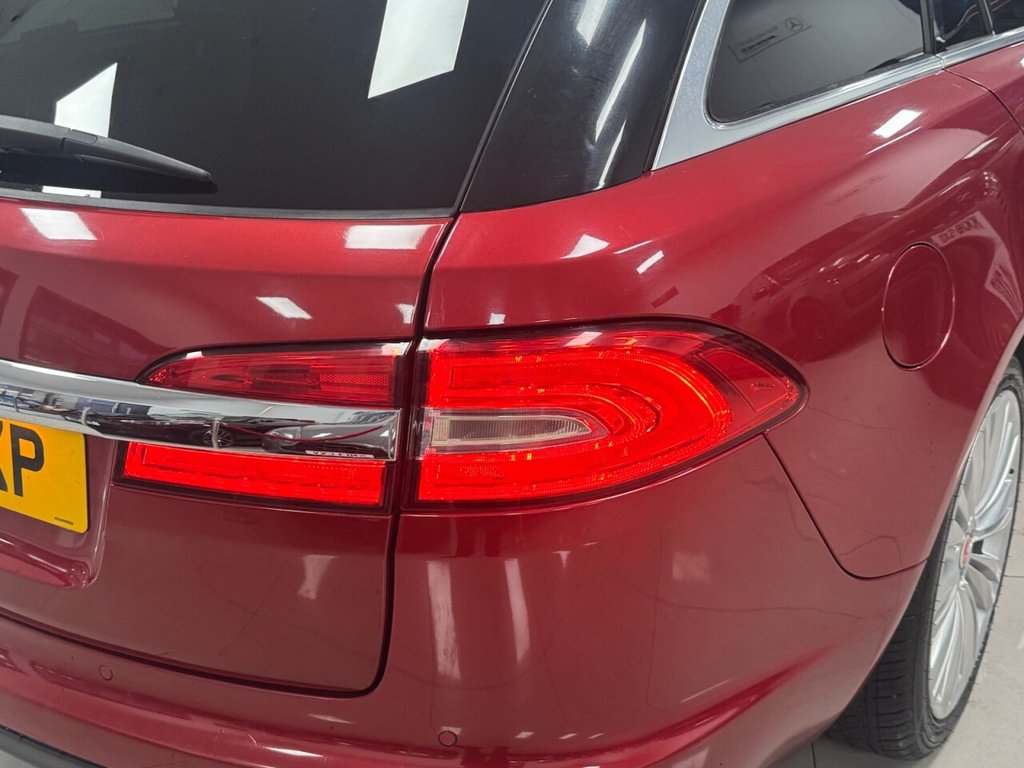 Used Jaguar XF 2014 for sale - 76582296: Photo 5