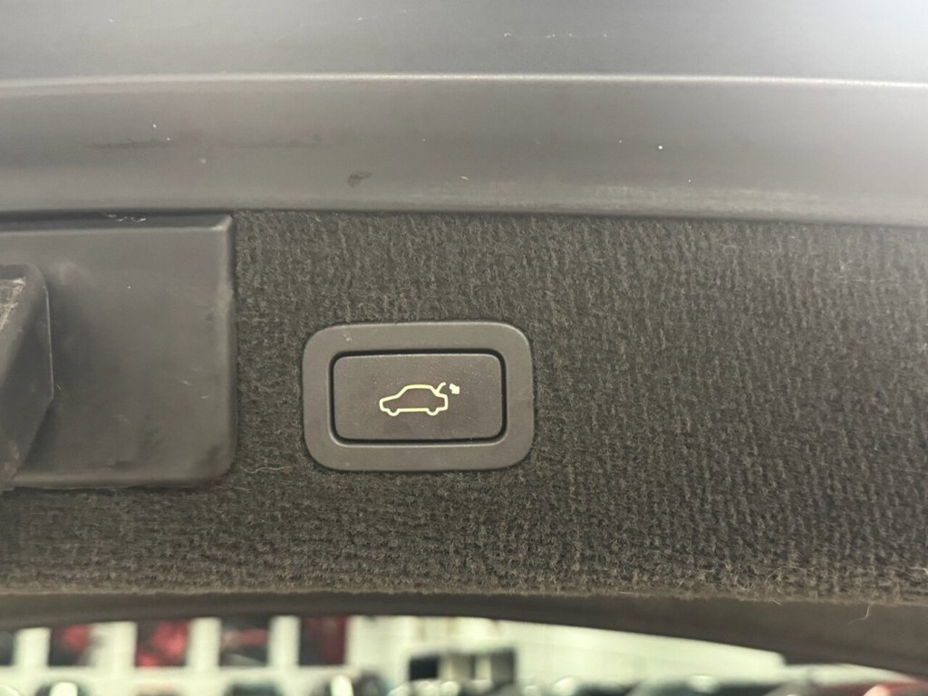 Used Jaguar XF 2014 for sale - 76582296: Photo 9