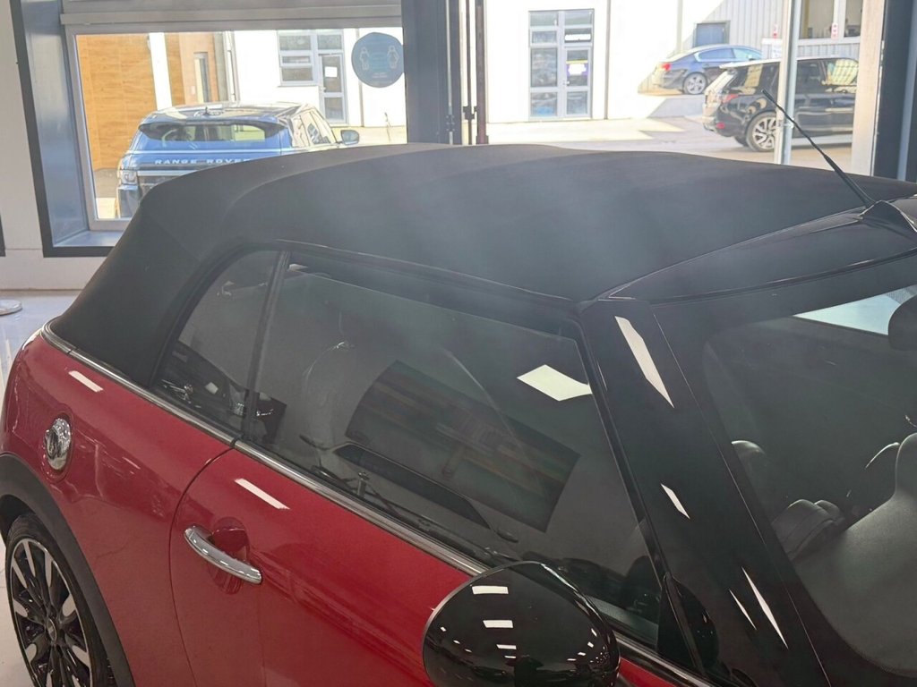 Used MINI Convertible 2019 for sale - 77850330: Photo 19