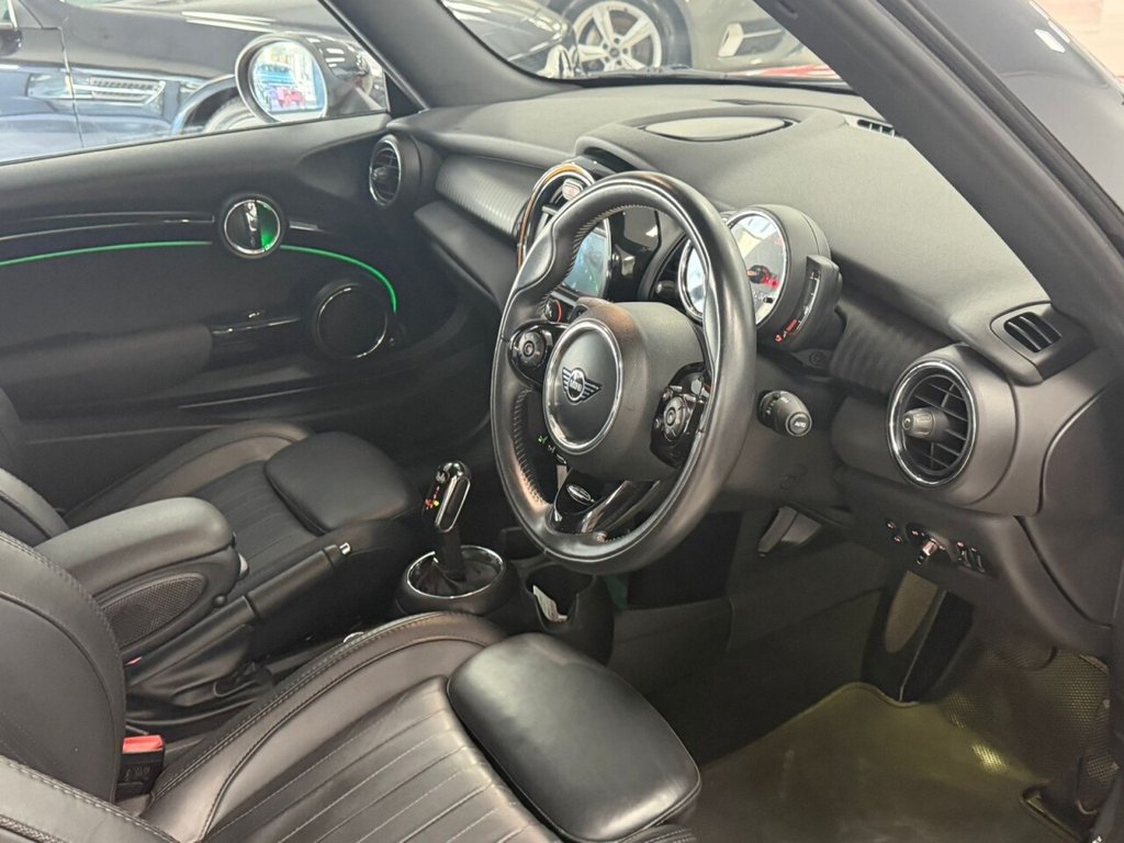 Used MINI Convertible 2019 for sale - 77850330: Photo 22