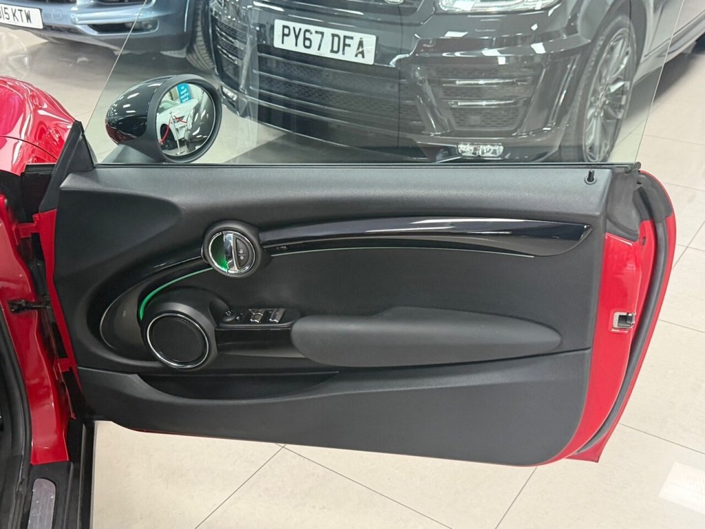 Used MINI Convertible 2019 for sale - 77850330: Photo 24