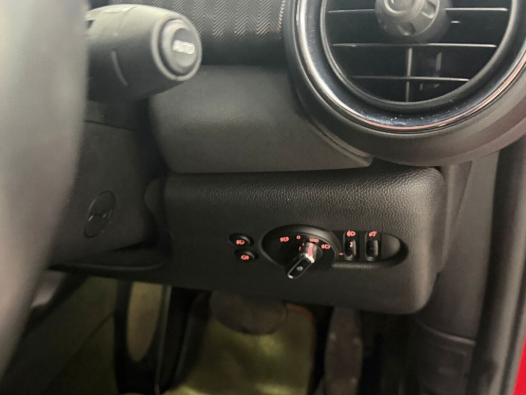 Used MINI Convertible 2019 for sale - 77850330: Photo 31