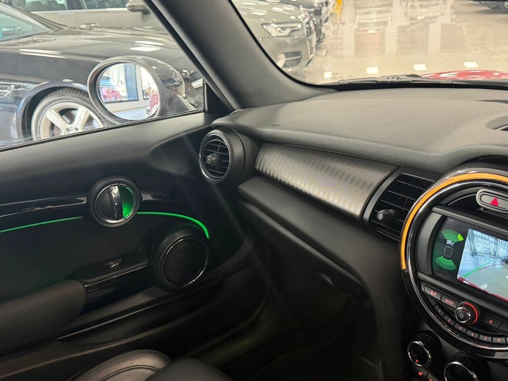 Used MINI Convertible 2019 for sale - 77850330: Photo 33