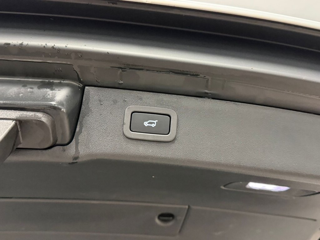 Used Jaguar XF 2020 for sale - 76868145: Photo 20