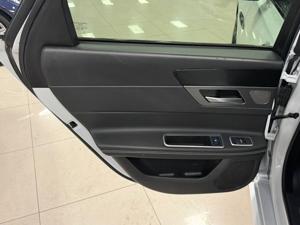 Used Jaguar XF 2020 for sale - 76868145: Photo 44