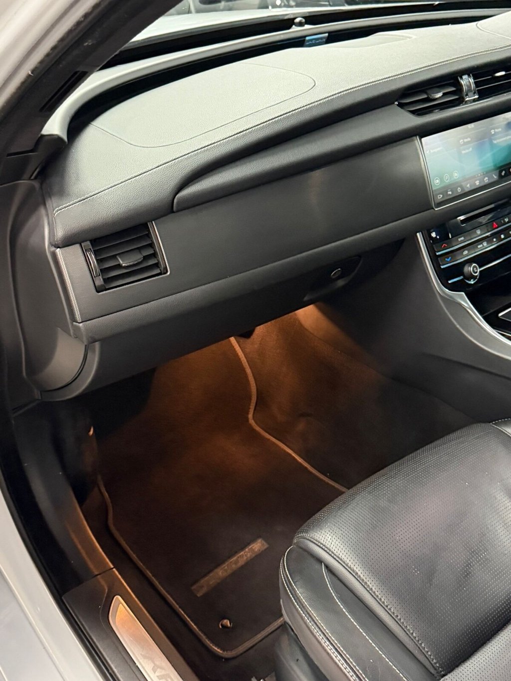 Used Jaguar XF 2020 for sale - 76868145: Photo 50