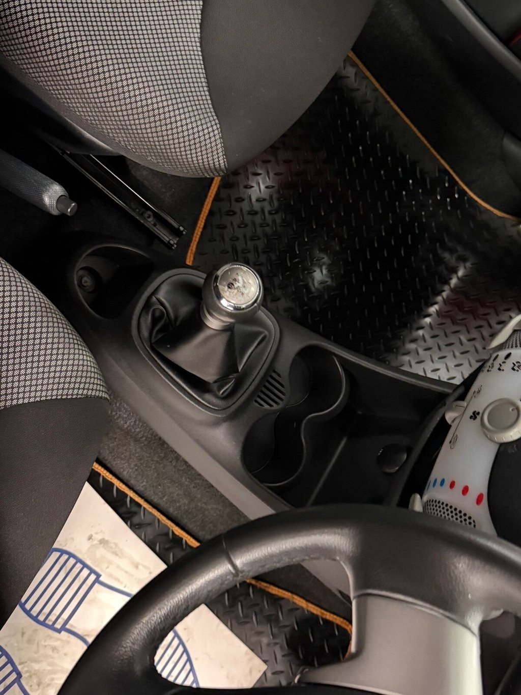 Used Toyota AYGO 2013 for sale - 77594633: Photo 26