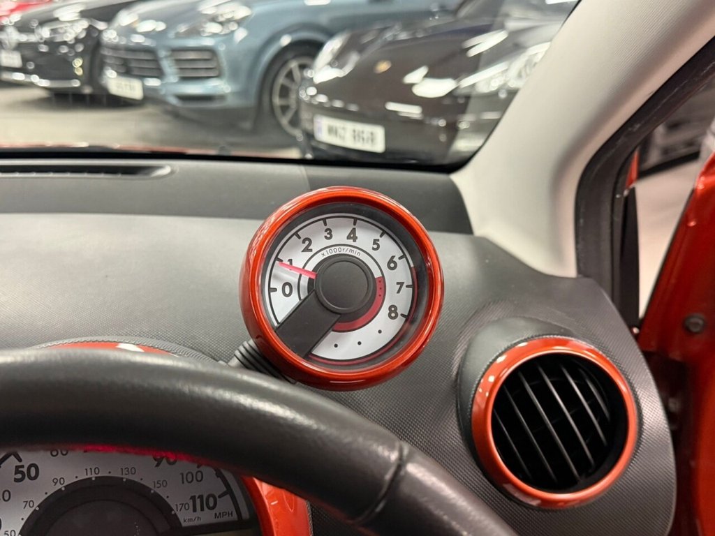 Used Toyota AYGO 2013 for sale - 77594633: Photo 27