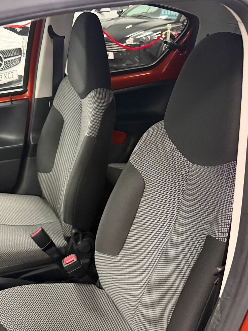 Used Toyota AYGO 2013 for sale - 77594633: Photo 34