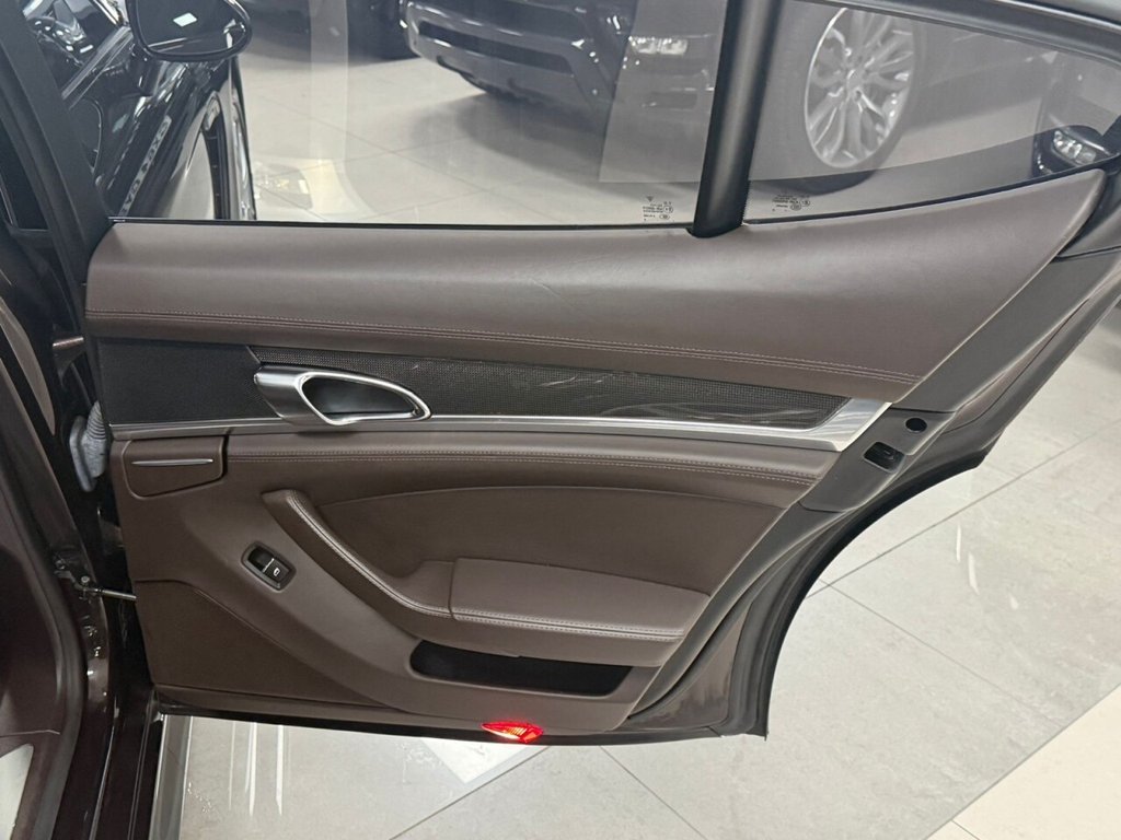Used Porsche Panamera 2011 for sale - 76751301: Photo 48