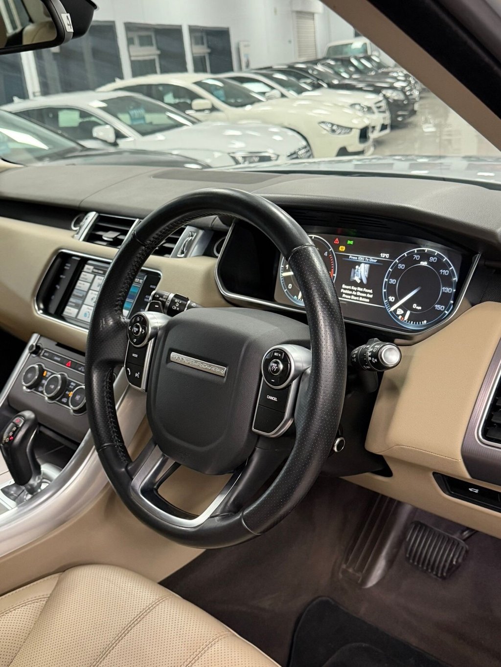 Used Land Rover Range Rover Sport 2014 for sale - 76710847: Photo 25