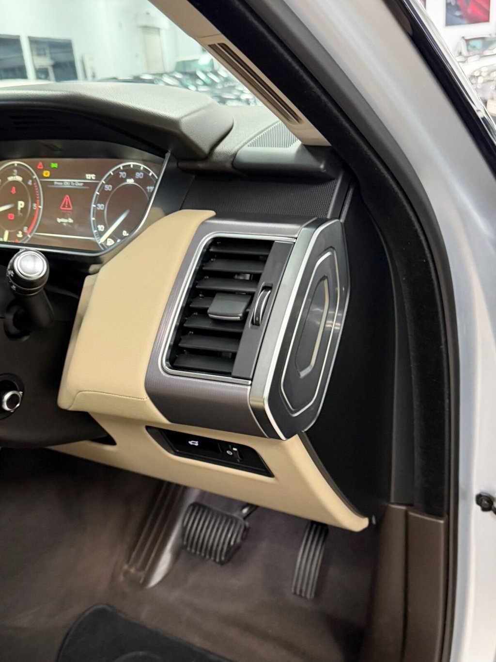 Used Land Rover Range Rover Sport 2014 for sale - 76710847: Photo 26