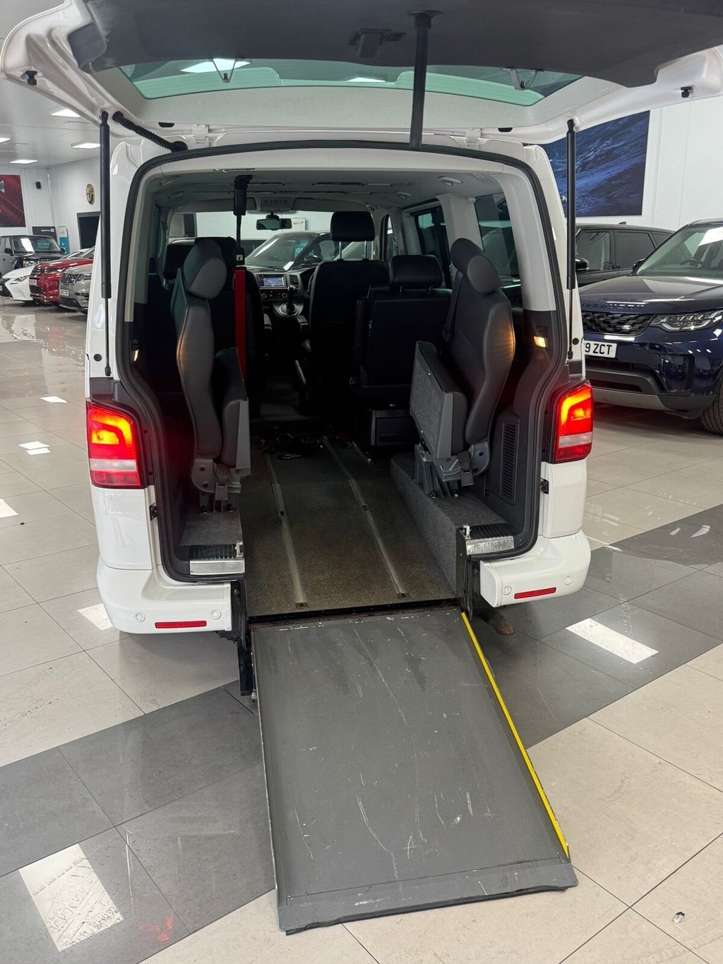 Used Volkswagen Caravelle 2011 for sale - 75896218: Photo 13