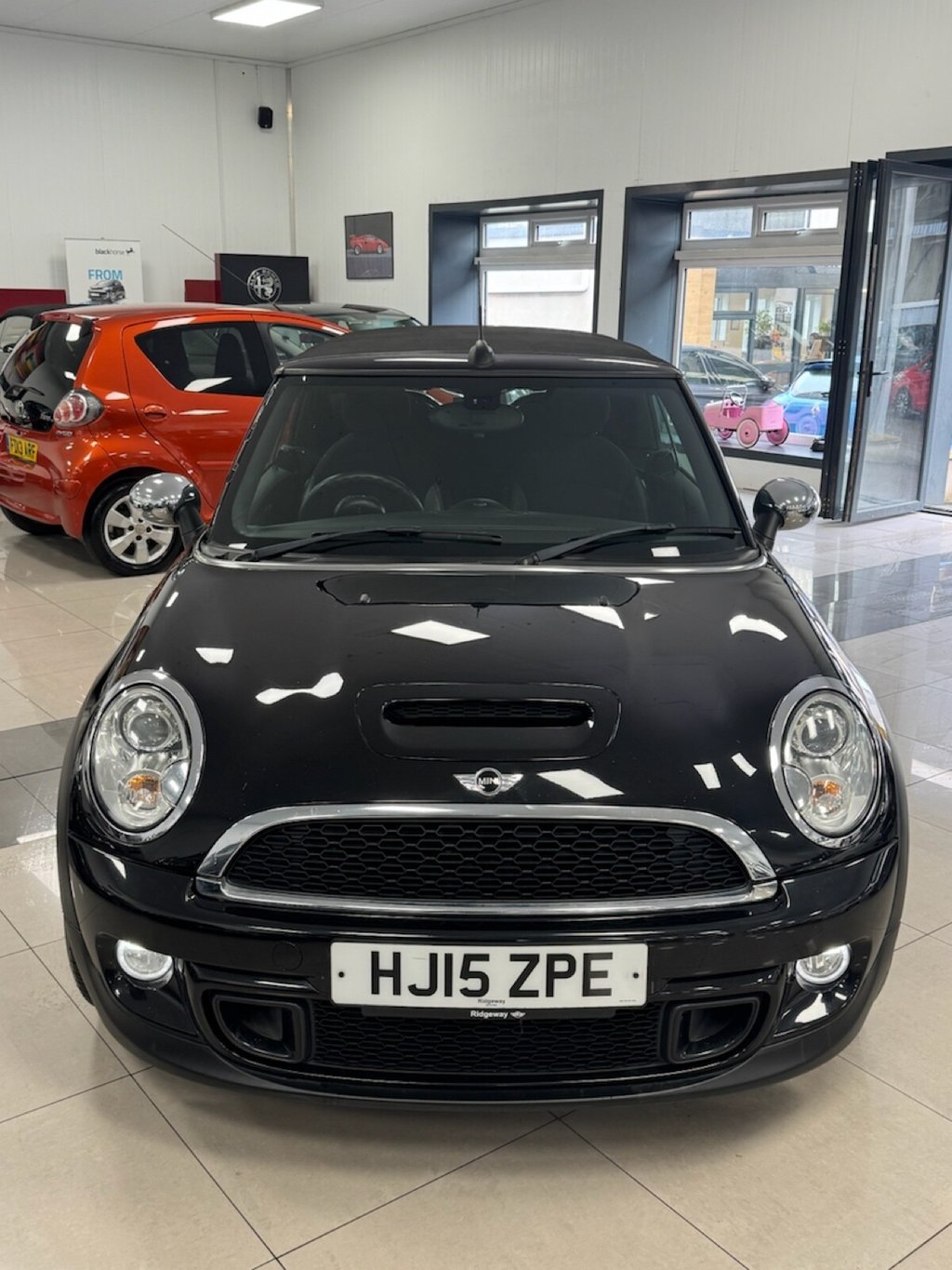 Used MINI Convertible 2015 for sale - 77609160: Photo 14