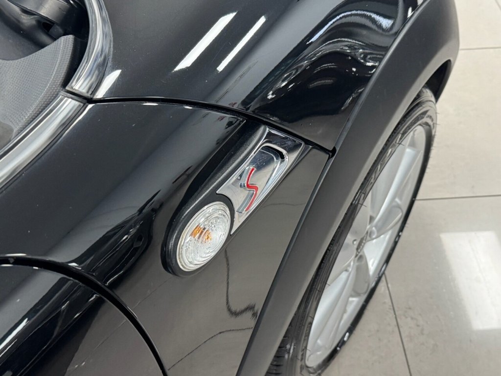 Used MINI Convertible 2015 for sale - 77609160: Photo 18