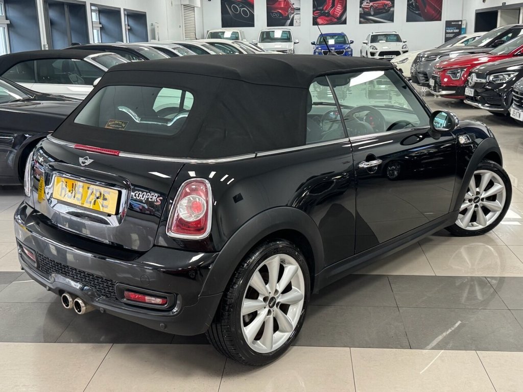 Used MINI Convertible 2015 for sale - 77609160: Photo 2